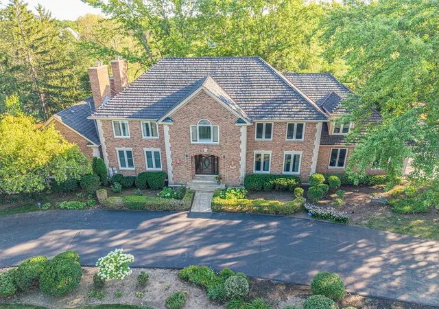 Photo 1 of Single family home for sale at 5841 Goldeneye Dr, Long Grove, IL 60047 | MLS# 12733648 | Listing updated on 2026-09-15