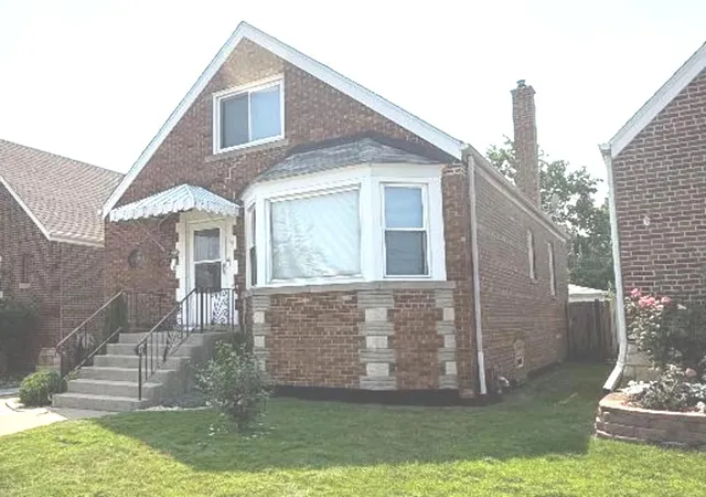 Photo 2 of Sale Pending at 10632 S Ave L, Chicago, IL 60617 | MLS# 12733654 | Listing updated on 2026-09-14
