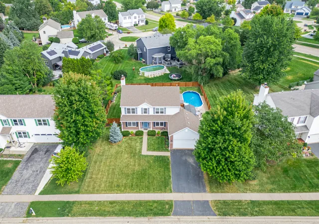 Photo 3 of Sale Pending at 2516 Winfield Ln, Belvidere, IL 61008 | MLS# 12734403 | Listing updated on 2026-09-14