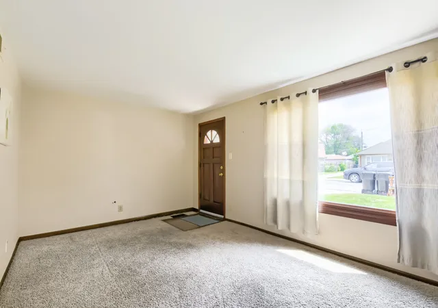 Photo 3 of Single family home for sale at 8060 S Kolmar Ave, Chicago, IL 60652 | MLS# 12734433 | Listing updated on 2026-09-10