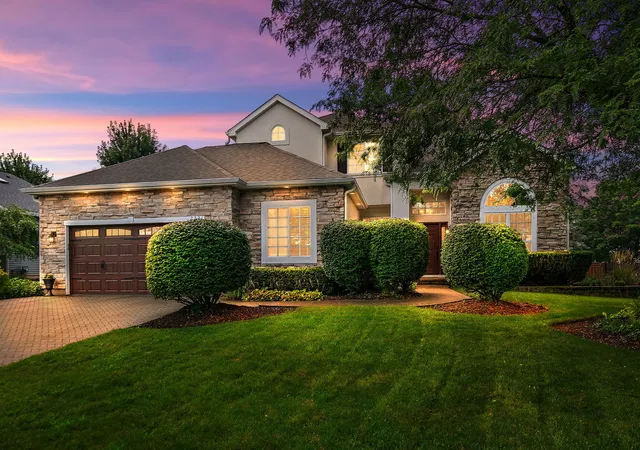 Photo 1 of Single family home for sale at 2221 Somerset Ln, Mundelein, IL 60060 | MLS# 12734552 | Listing updated on 2026-09-25