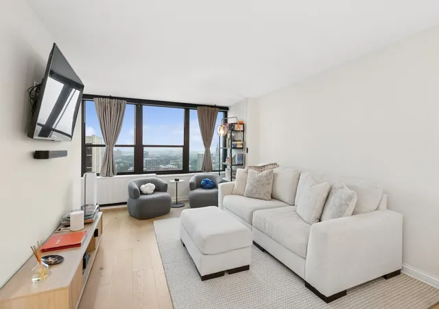 Photo 3 of Condo for sale at 1560 N Sandburg Ter #2109J, Chicago, IL 60610 | MLS# 12734990 | Listing updated on 2026-09-18