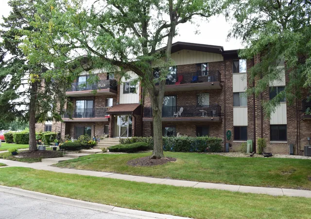 Condo for sale at 14030 Laramie Ave #1707, Crestwood, IL 60418 | MLS# 12735469