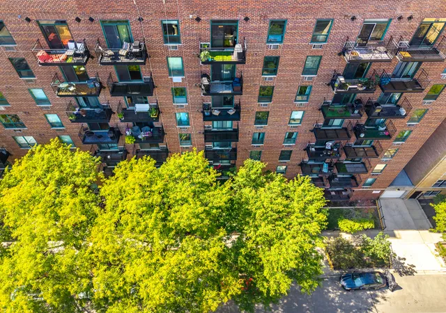 Photo 2 of Condo for sale at 3900 N Pine Grv Ave #808, Chicago, IL 60613 | MLS# 12735656 | Listing updated on 2026-09-11
