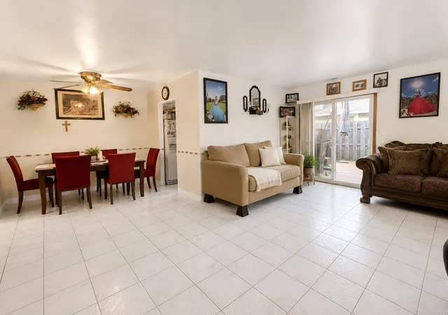 Photo 3 of Townhouse for sale at 1457 Fremont Dr, Hanover Park, IL 60133 | MLS# 12735876 | Listing updated on 2026-10-06