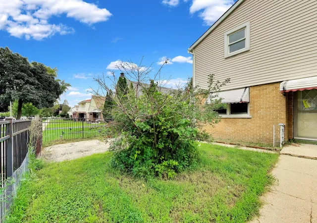 Listing Photo 4 - Condo for sale in building located at 1513 N 32nd Ave, Melrose Park, IL 60160