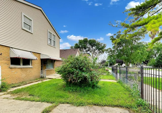 Listing Photo 5 - Condo for sale in building located at 1513 N 32nd Ave, Melrose Park, IL 60160