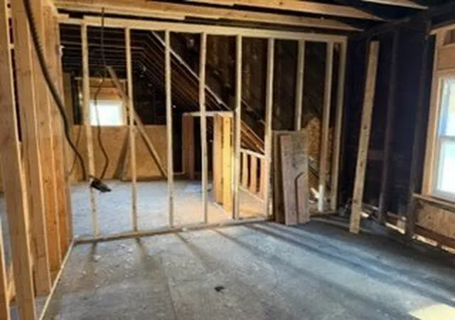 Photo 4 of Single family home for sale at 6912 S Woodlawn Ave, Chicago, IL 60637 | MLS# 12736529 | Listing updated on 2026-09-23