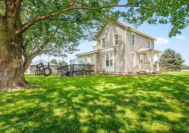 Photo 3 of Sale Pending at 4139 S Spielman Rd, Leaf River, IL 61047 | MLS# 12736561 | Listing updated on 2026-09-19