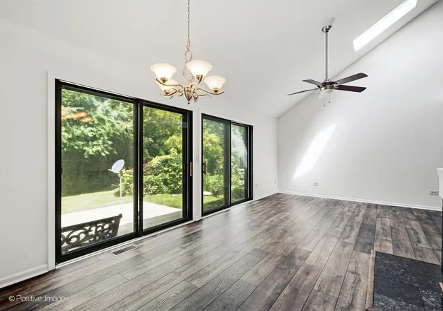 Photo 4 of Townhouse for sale at 2850 Brighton Ct, Westchester, IL 60154 | MLS# 12737381 | Listing updated on 2026-10-28