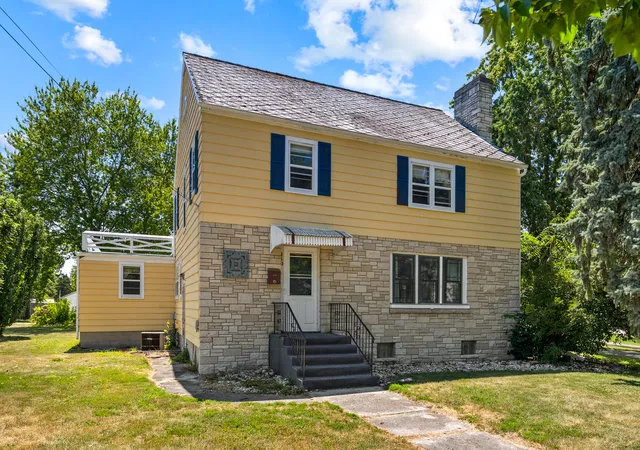 Photo 1 of Single family home for sale at 410 E Main St, Genoa, IL 60135 | MLS# 12737485 | Listing updated on 2026-10-01