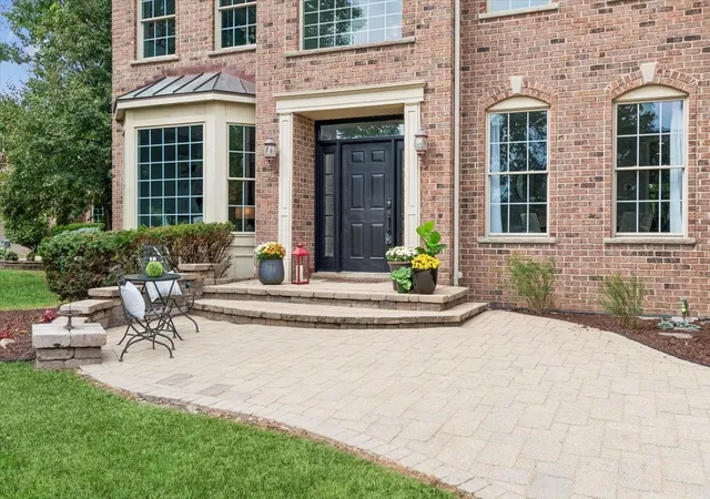 Photo 3 of Single family home for sale at 3411 Minito Ct, Naperville, IL 60564 | MLS# 12737499 | Listing updated on 2026-09-15