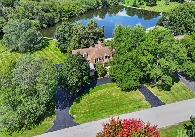 Photo 2 of Single family home for sale at 55 Watergate Dr, South Barrington, IL 60010 | MLS# 12738581 | Listing updated on 2026-09-14