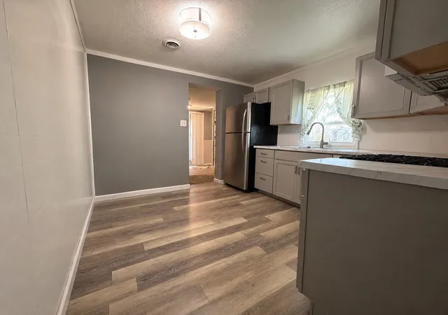 Photo 3 of Single family home for sale at 531 Groveland St, Creve Coeur, IL 61610 | MLS# 12739497 | Listing updated on 2026-09-11