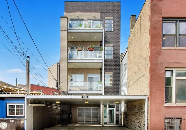 Photo 1 of Condo for sale at 2918 N Lakewood Ave #2, Chicago, IL 60657 | MLS# 12739565 | Listing updated on 2026-09-11