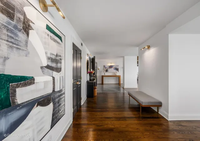 Listing Photo 4 - Condo for sale in building located at 1440 N Lake Shore Dr, Chicago, IL 60610 - Unit #22ABCD