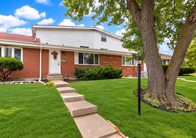 Photo 2 of Townhouse for sale at 9025 Sherry Ln #9025, Des Plaines, IL 60016 | MLS# 12740293 | Listing updated on 2026-09-22