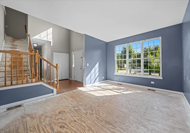 Photo 3 of Single family home for sale at 320 Hampstead Dr, Sugar Grove, IL 60554 | MLS# 12740937 | Listing updated on 2026-10-04