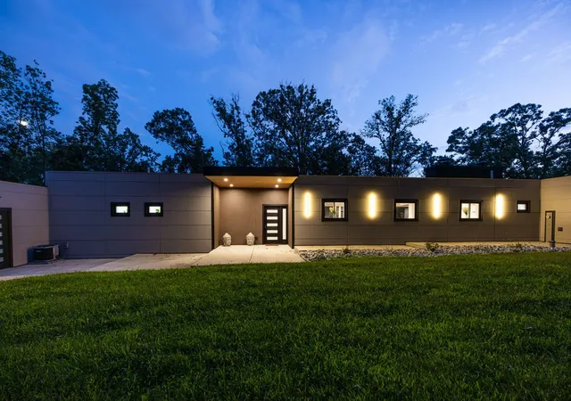 Photo 3 of Single family home for sale at 12604 S Pawnee Rd, Palos Park, IL 60464 | MLS# 12741186 | Listing updated on 2026-09-09