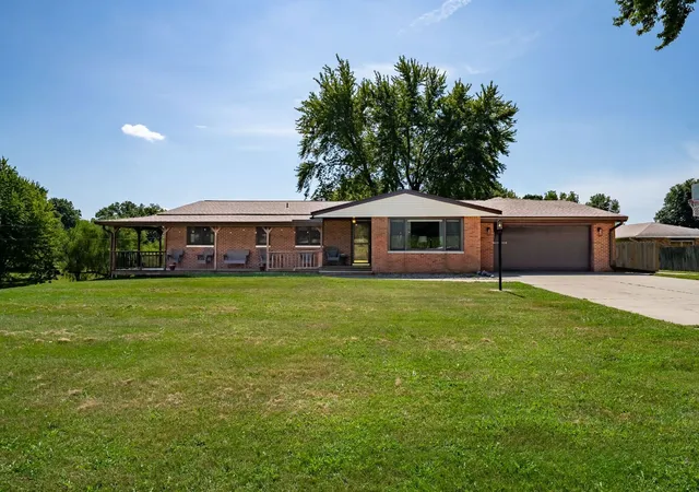 Photo 2 of Single family home for sale at 25857 Toboggan Ave, Hopedale, IL 61747 | MLS# 12742557 | Listing updated on 2026-09-10