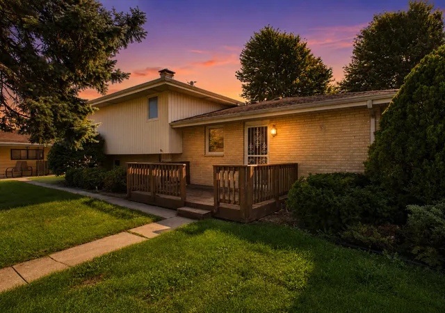 Photo 1 of Single family home for sale at 4158 W Prairie Dr, Alsip, IL 60803 | MLS# 12742667 | Listing updated on 2026-09-30