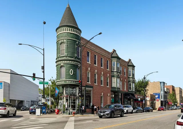 Photo 1 of Condo for sale at 2202 N Clybourn Ave #3, Chicago, IL 60614 | MLS# 12743030 | Listing updated on 2026-09-15