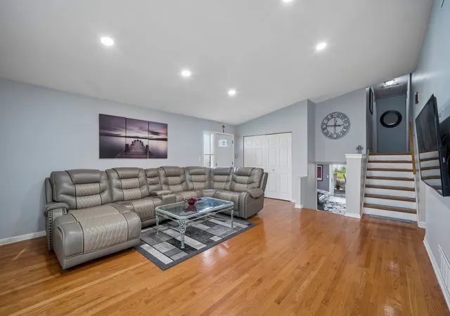 Photo 3 of Single family home for sale at 8560 W Clara Dr, Niles, IL 60714 | MLS# 12743105 | Listing updated on 2026-09-15