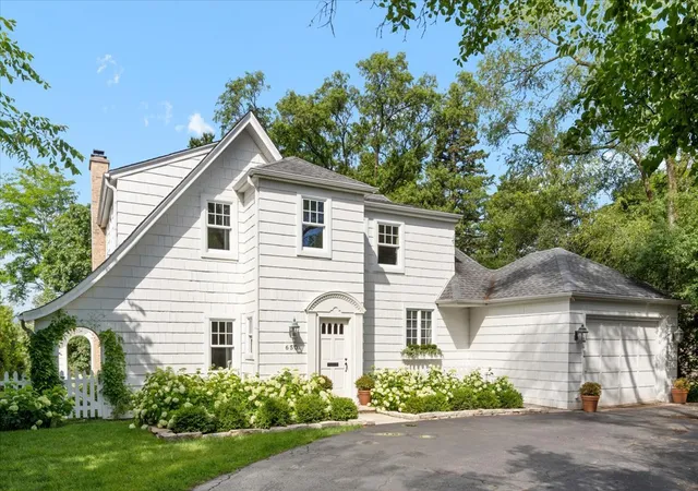Photo 1 of Single family home for sale at 650 Green Bay Rd, Highland Park, IL 60035 | MLS# 12743833 | Listing updated on 2026-09-12