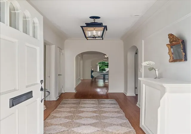 Photo 3 of Single family home for sale at 650 Green Bay Rd, Highland Park, IL 60035 | MLS# 12743833 | Listing updated on 2026-09-12