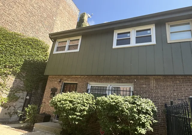 Townhouse for sale at 6511 S Ellis Ave, Chicago, IL 60637 | MLS# 12744188