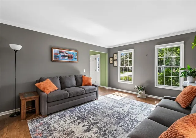 Photo 2 of Single family home for sale at 6079 Indian Trl Rd, Gurnee, IL 60031 | MLS# 12744253 | Listing updated on 2026-09-15