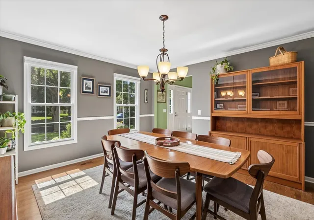 Photo 3 of Single family home for sale at 6079 Indian Trl Rd, Gurnee, IL 60031 | MLS# 12744253 | Listing updated on 2026-09-15
