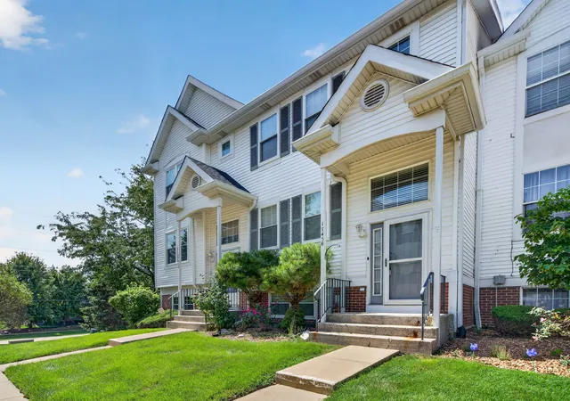 Photo 2 of Townhouse for sale at 17456 Teton Cir, Lockport, IL 60441 | MLS# 12744683 | Listing updated on 2026-10-06