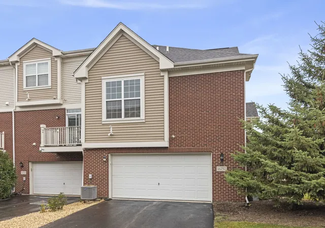 Photo 2 of Townhouse for sale at 16757 Brighton Dr, Lemont, IL 60439 | MLS# 12745042 | Listing updated on 2026-09-14
