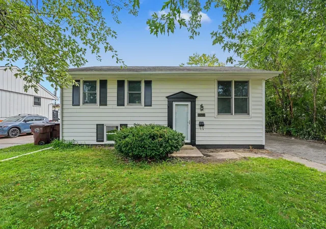 Photo 1 of Single family home for sale at 1861 225th Street, Sauk Village, IL 60411 | MLS# 12745381 | Listing updated on 2026-09-15