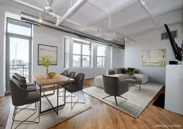 Photo 3 of Condo for sale at 500 S Clinton St #632, Chicago, IL 60607 | MLS# 12745717 | Listing updated on 2026-09-24