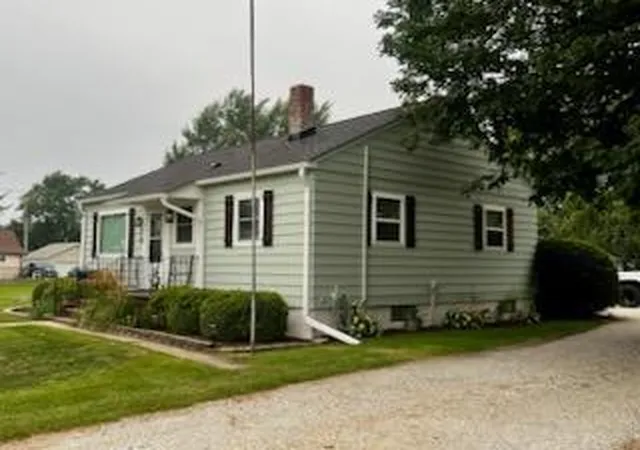 Photo 3 of Single family home for sale at 102 E Washington St, Danforth, IL 60930 | MLS# 12745822 | Listing updated on 2026-10-05