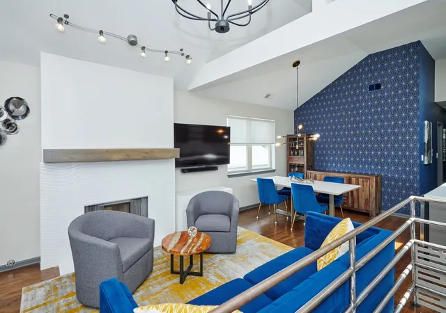 Photo 3 of Condo for sale at 2921 W Washington Blvd #3, Chicago, IL 60612 | MLS# 12745891 | Listing updated on 2026-10-09