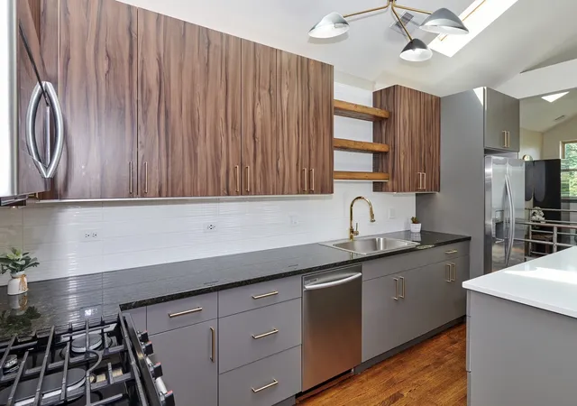 Listing Photo 5 - Condo for sale in building located at 2921 W Washington Blvd, Chicago, IL 60612 - Unit #3