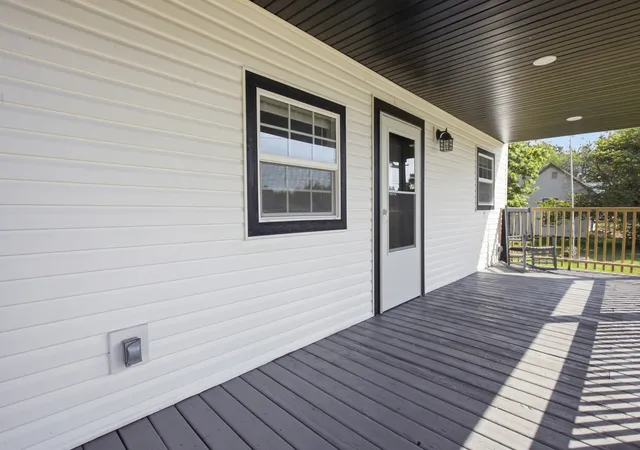 Photo 3 of Single family home for sale at 609 W Green St, Newman, IL 61942 | MLS# 12746256 | Listing updated on 2026-10-27