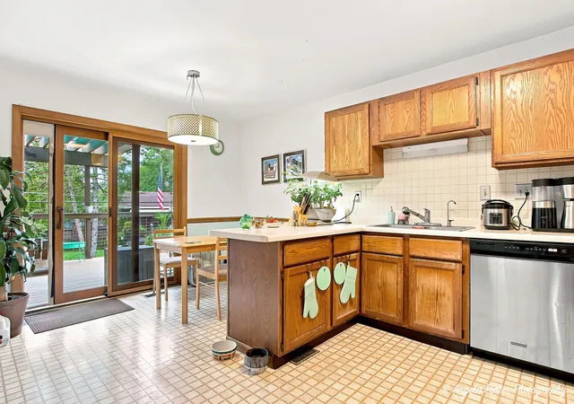 Photo 2 of Single family home for sale at 210 Maplewood Dr, Antioch, IL 60002 | MLS# 12746269 | Listing updated on 2026-09-23