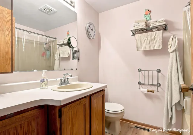 Photo 4 of Single family home for sale at 210 Maplewood Dr, Antioch, IL 60002 | MLS# 12746269 | Listing updated on 2026-09-23