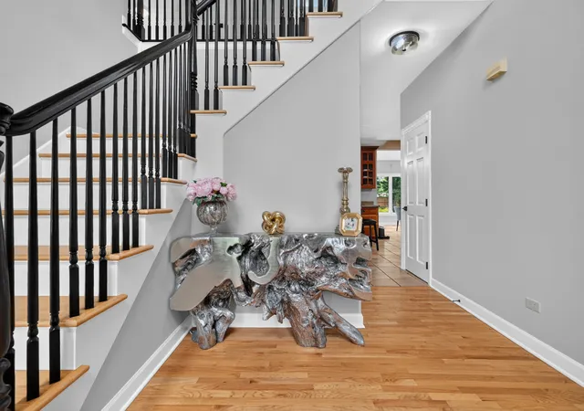 Photo 3 of Single family home for sale at 13701 Oak Tree Ln, Lemont, IL 60439 | MLS# 12746313 | Listing updated on 2026-09-11