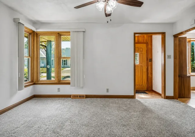 Photo 2 of Single family home for sale at 691 W Ambrose St, St. Anne, IL 60964 | MLS# 12746514 | Listing updated on 2026-09-10