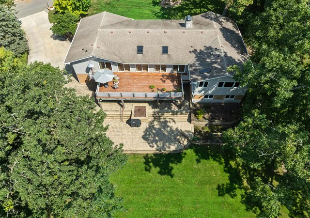 Photo 4 of Single family home for sale at 1113 Crane Dr, Sleepy Hollow, IL 60118 | MLS# 12746602 | Listing updated on 2026-09-15