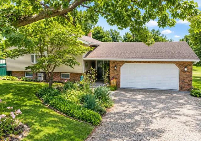 Photo 1 of Single family home for sale at 6559 Lake Rd, Hopedale, IL 61747 | MLS# 12746613 | Listing updated on 2026-09-23