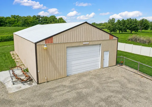 Photo 4 of Single family home for sale at 6559 Lake Rd, Hopedale, IL 61747 | MLS# 12746613 | Listing updated on 2026-09-23