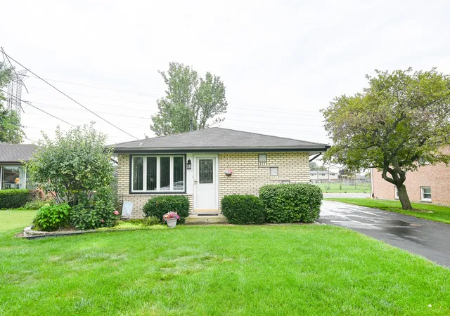 Photo 1 of Single family home for sale at 7301 West 83rd St, Bridgeview, IL 60455 | MLS# 12746655 | Listing updated on 2026-10-05