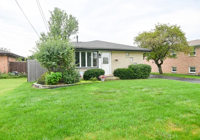 Photo 2 of Single family home for sale at 7301 West 83rd St, Bridgeview, IL 60455 | MLS# 12746655 | Listing updated on 2026-10-05