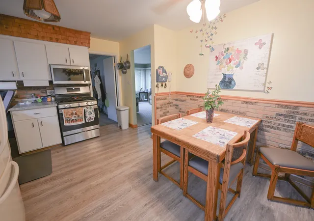 Photo 3 of Single family home for sale at 7301 West 83rd St, Bridgeview, IL 60455 | MLS# 12746655 | Listing updated on 2026-10-23